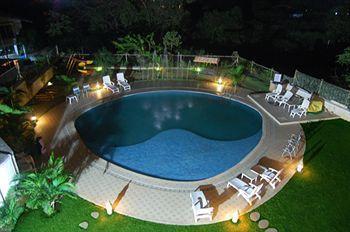 Sapphire Hotel Lonavala Luaran gambar