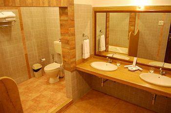 Sapphire Hotel Lonavala Luaran gambar